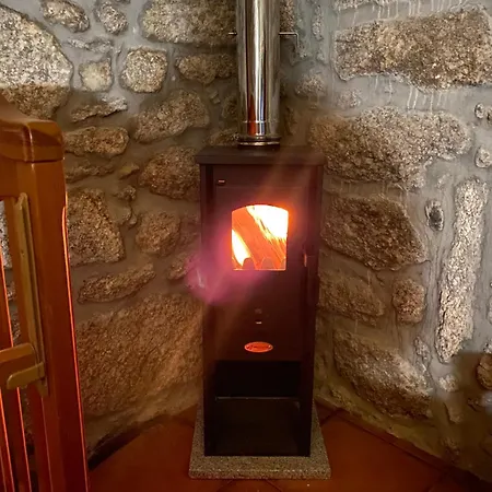 Refugio Rural No Geres - Casa Araujo De Sousa Дом отдыха *